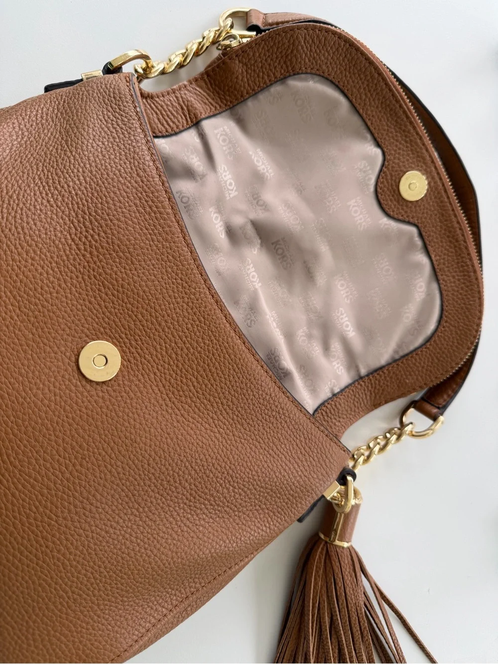 Michael Kors Camel Brown Pebbled Leather Bedford Crossbody Handbag -Tassel/Strap - Picture 11 of 16